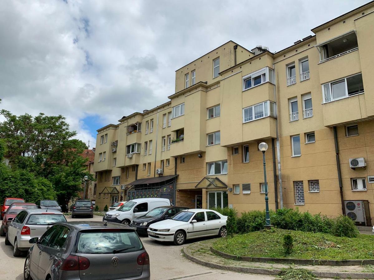 Apartment Teatar Tuzla Kültér fotó